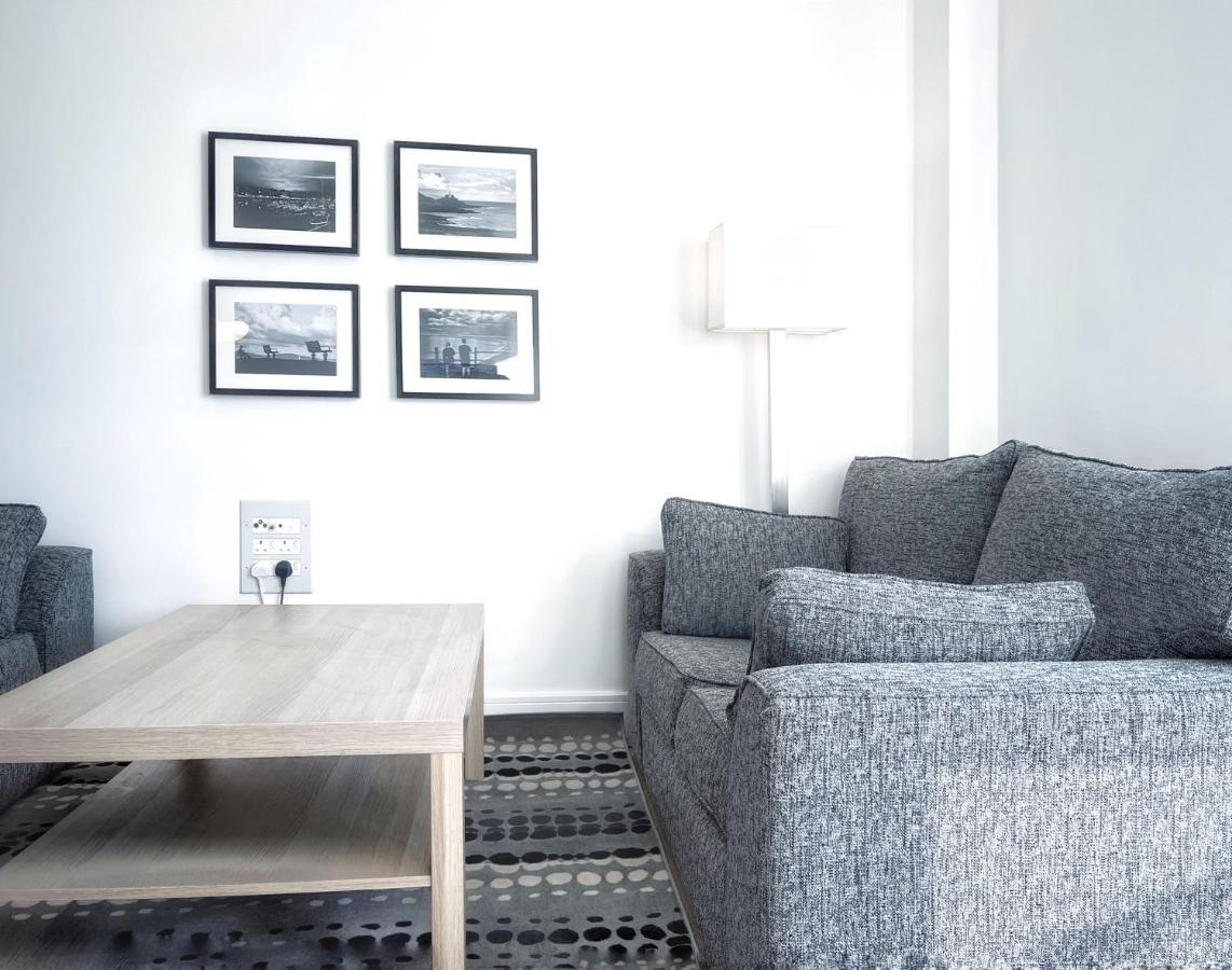 Elegant And Bright Seaside Apt In Swansea Marina מראה חיצוני תמונה