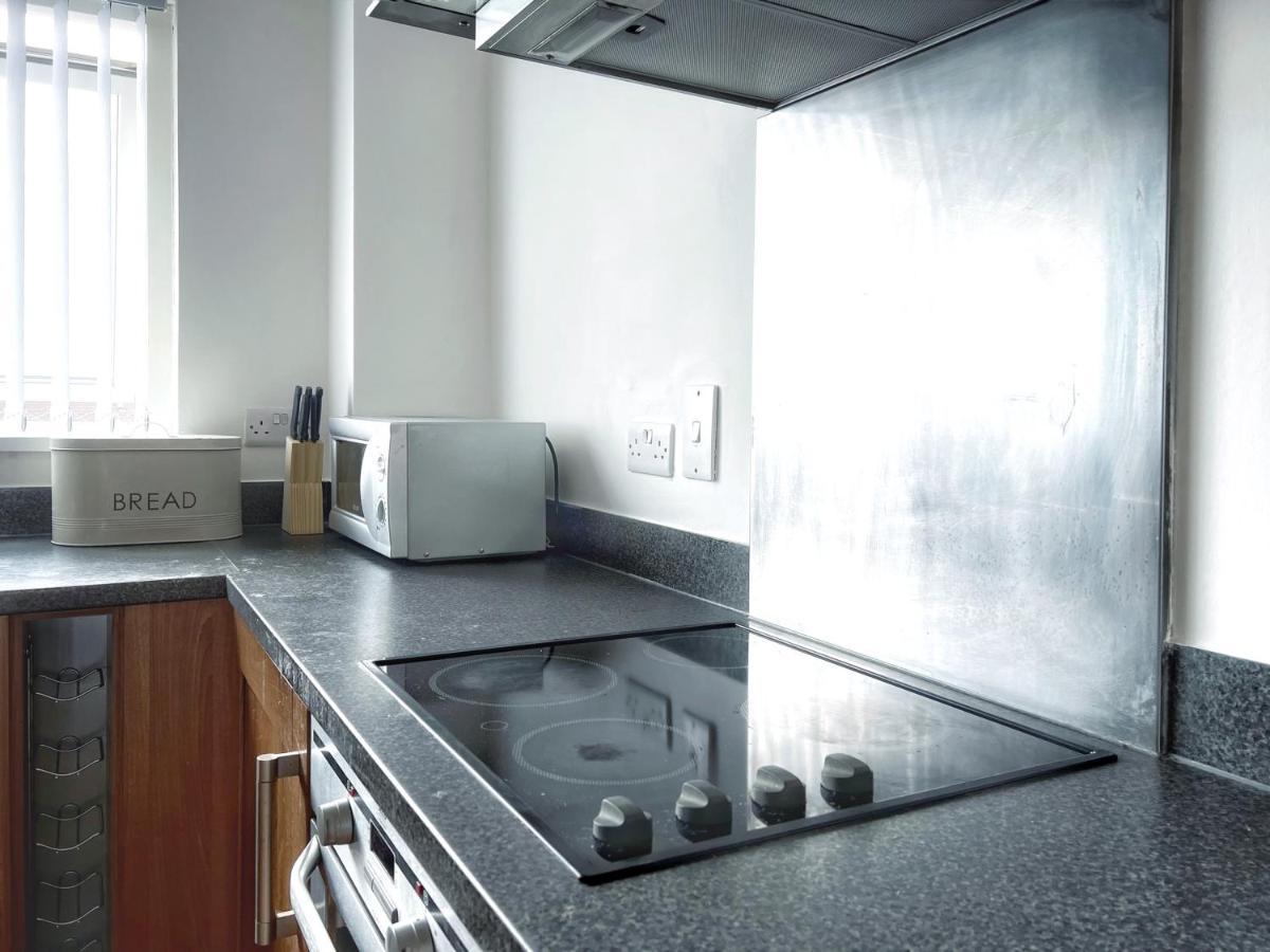 Elegant And Bright Seaside Apt In Swansea Marina מראה חיצוני תמונה